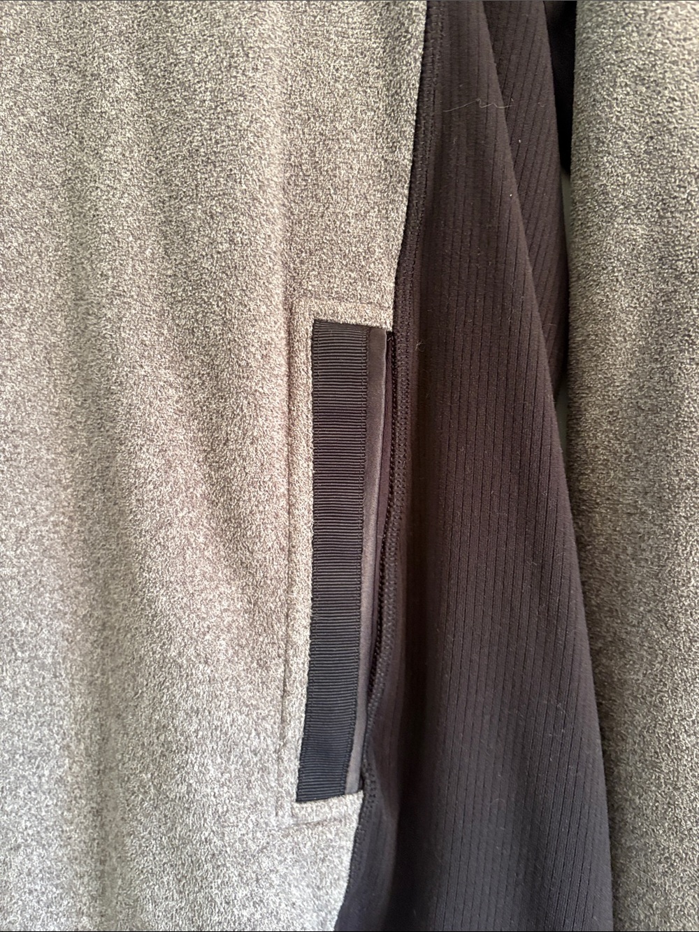 LULULEMON Women's Grey Quarter Zip Fleece Sweater - Picture 7 of 16